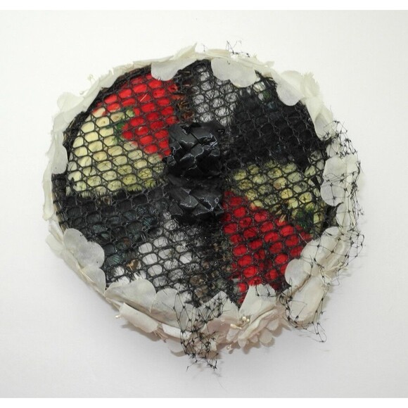 Vintage Ladies Pillbox Hat Feathers Flowers Netting - Black Red Ivory - Picture 5 of 7